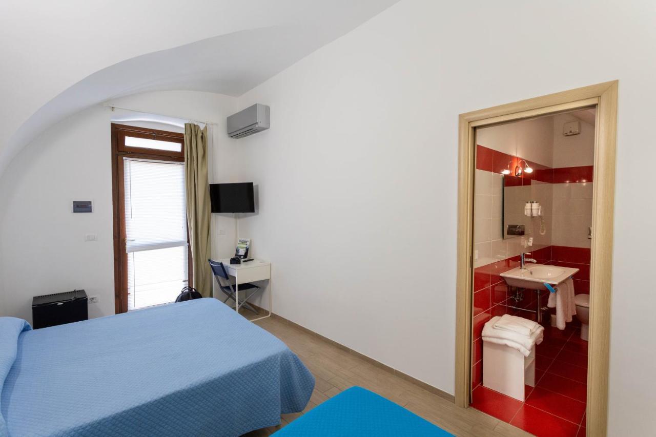 Z'Bass Rooms Termoli Luaran gambar